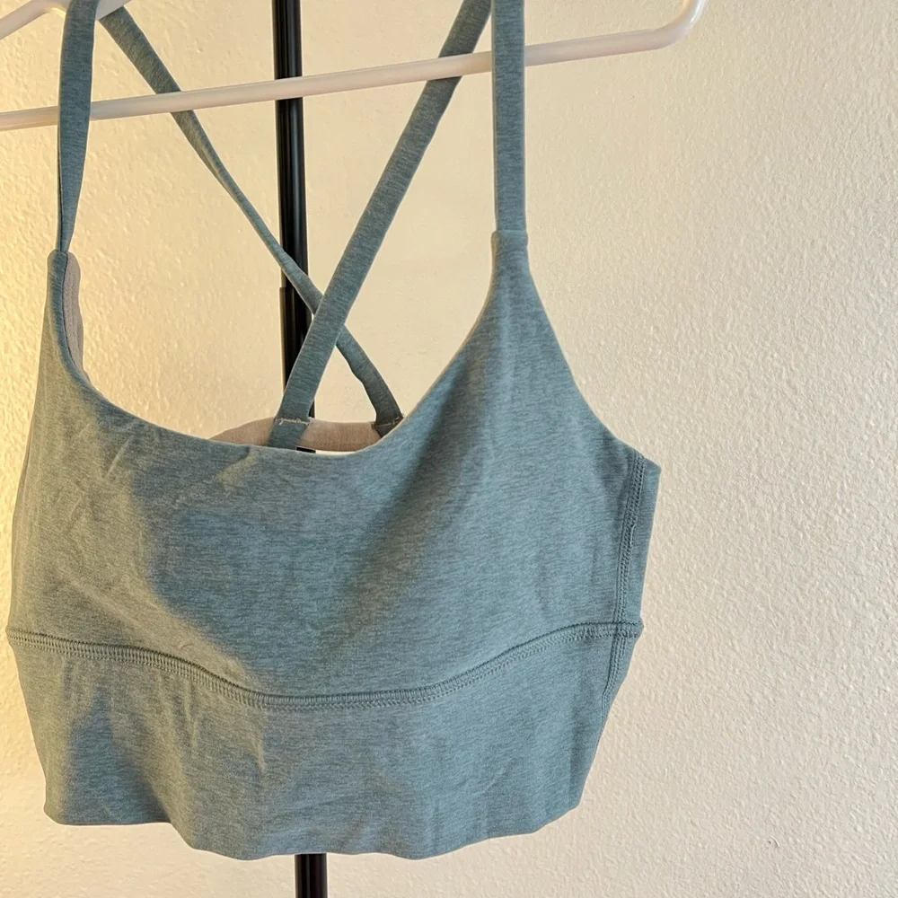 Vuori Blue Women's Workout Top and Leggings - Workout Set Size Small - Picture 5 of 16